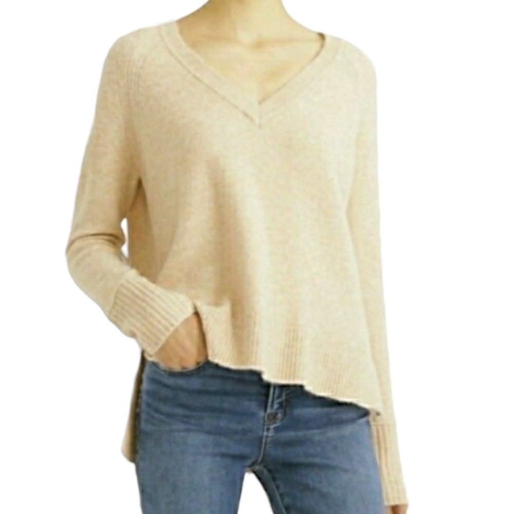 J. Crew Tan Wool And Alpaca Blend Long-Sleeve V-Neck Sweater - Size Small